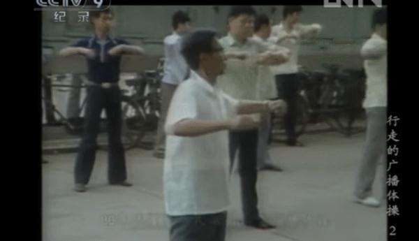 体操套小学生舞蹈视频_小学生体操有几套_小学生体操总共几套