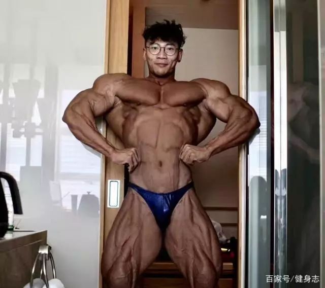 娱乐圈健身成功的男明星_健身明星男人是什么样的_健身的男人明星是谁